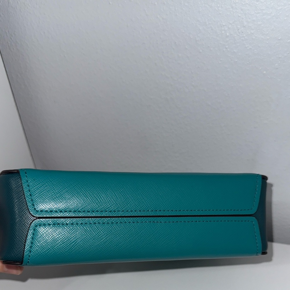 Kate Spade Teal Colorblock Camera Crossbody - Picture 12 of 13